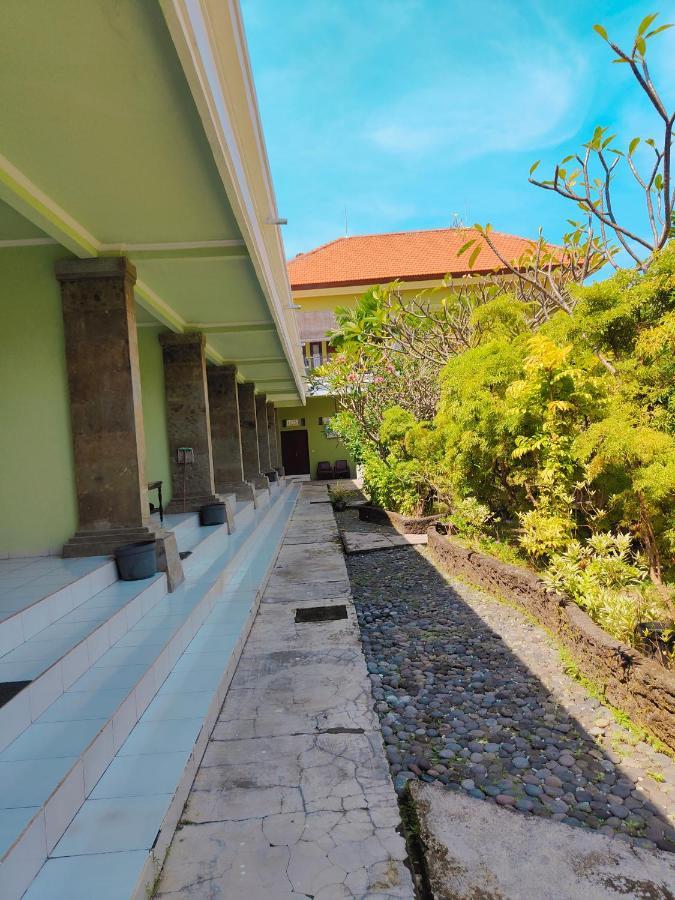 Berlian Inn Kuta Beach 외부 사진