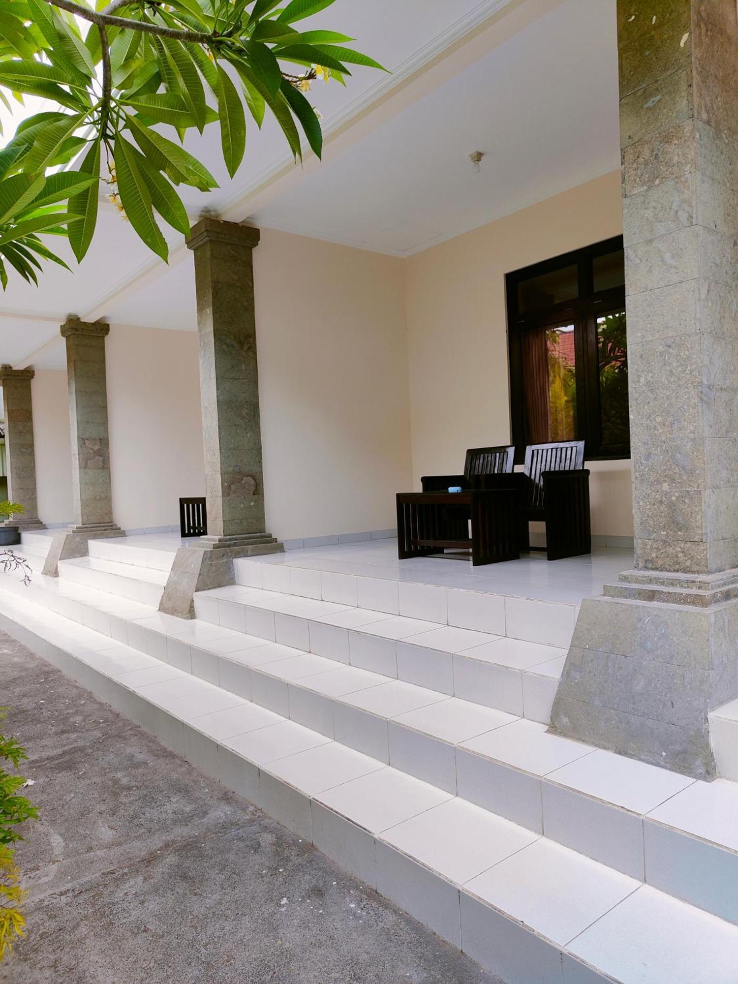 Berlian Inn Kuta Beach 외부 사진
