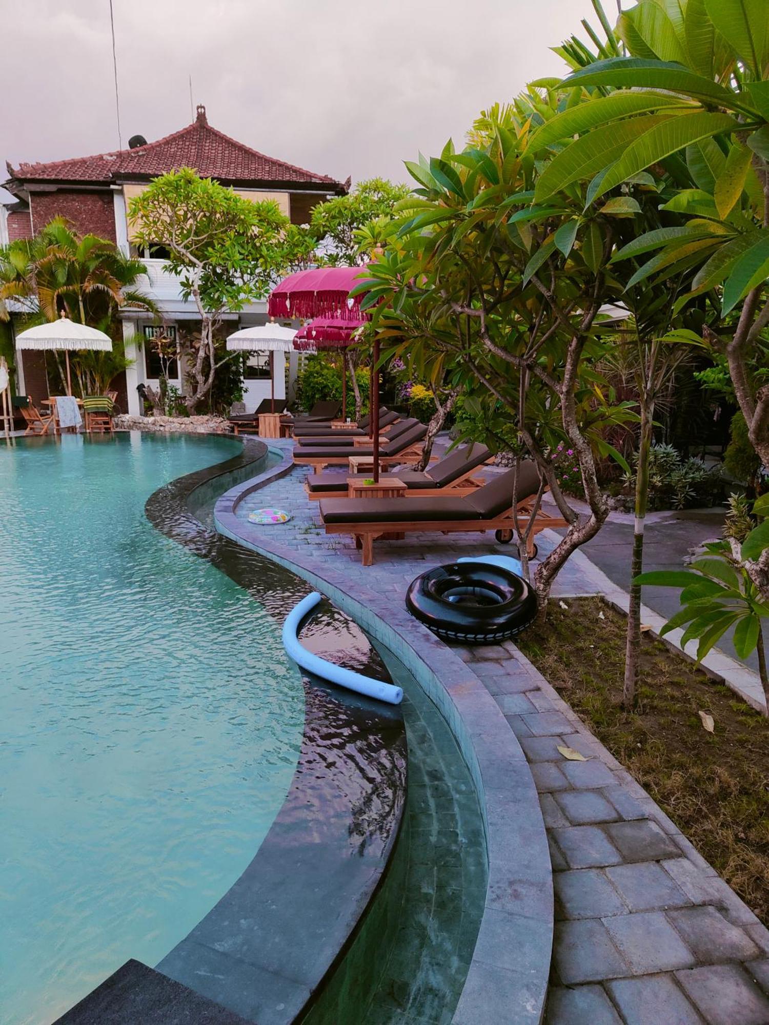 Berlian Inn Kuta Beach 외부 사진